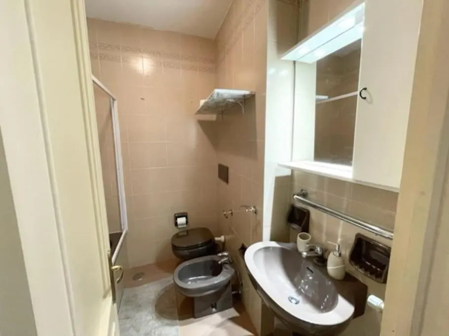 Parcheggio Gratis - Giardino - Mare 900 Mt - Wifi Appartamento Loano