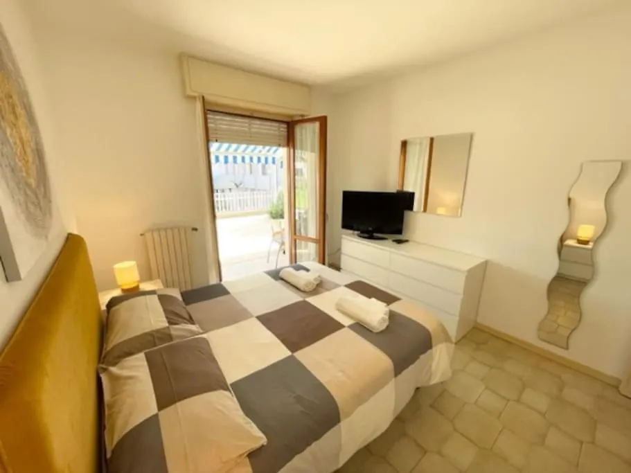 Parcheggio Gratis - Giardino - Mare 900 Mt - Wifi Appartamento Loano