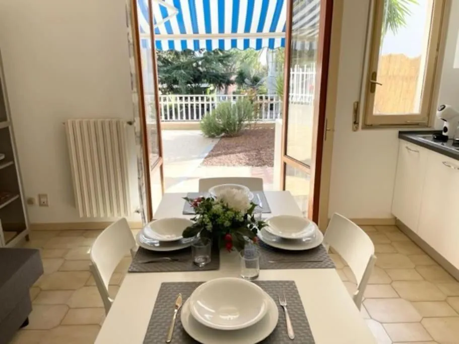 Parcheggio Gratis - Giardino - Mare 900 Mt - Wifi Appartamento Loano