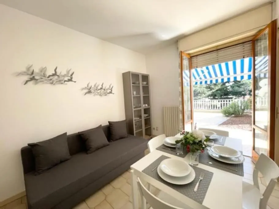 Parcheggio Gratis - Giardino - Mare 900 Mt - Wifi Appartamento Loano
