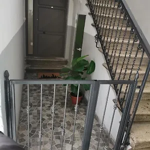 https://seby-house.taorminaitalyhotels.com